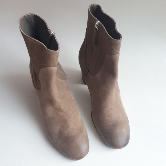 Grigiarancio | NWOT Leather Ankle Booties - Picture 2 of 13